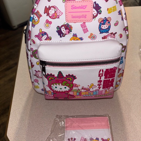 Hello Kitty Loungefly Backpack - Picture 5 of 8